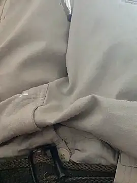 boyfromMum bai online show from December 5, 7:50 am