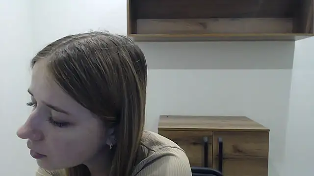 SweetBellaa  online show from January 11, 1:27 pm