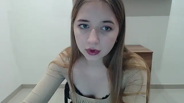 SweetBellaa  online show from February 4, 1:28 pm