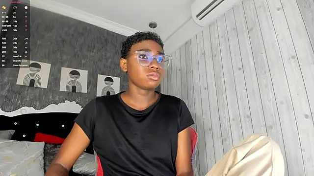 Snapshot of teylor_lovee chatting on March 5, 8:16 pm teylor lovee online show from March 5, 8:16 pm