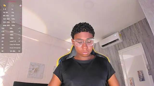 Snapshot of teylor_lovee chatting on March 9, 8:35 pm teylor lovee online show from March 9, 8:35 pm