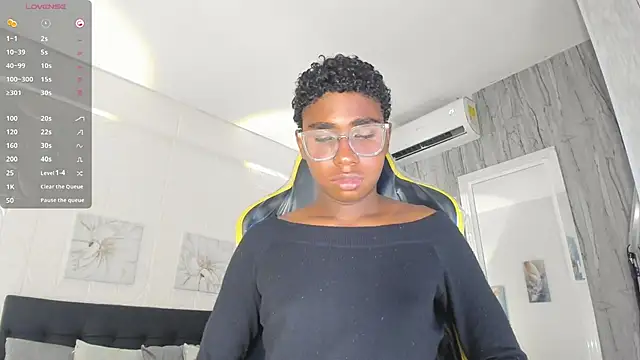 Snapshot of teylor_lovee chatting on March 10, 8:47 pm teylor lovee online show from March 10, 8:47 pm