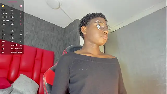 Snapshot of teylor_lovee chatting on March 18, 9:07 pm teylor lovee online show from March 18, 9:07 pm