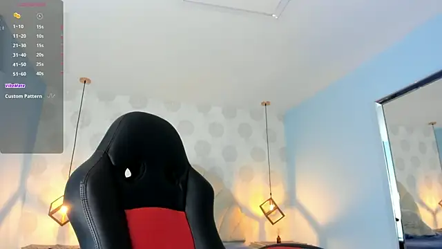 Snapshot of VENUSGREYS1 chatting on May 9, 12:10 pm VENUSGREYS1 online show from May 9, 12:10 pm