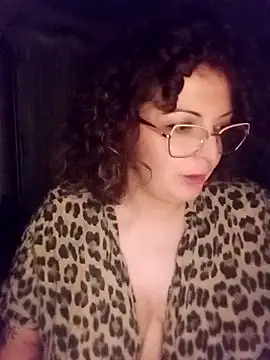 Snapshot of morena627 chatting on April 15, 8:42 pm morena627 online show from April 15, 8:42 pm