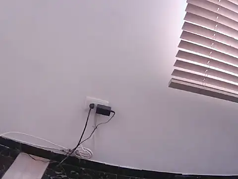 Snapshot of Fernanda_andrew chatting on April 6, 3:24 pm Fernanda andrew online show from April 6, 3:24 pm