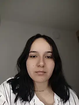 tiffanybrowm online show from April 2, 5:38 am