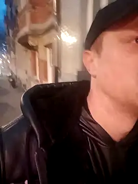 jefflatex45 online show from December 18, 4:13 pm