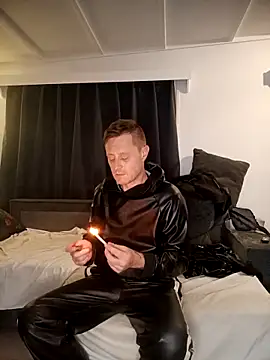 jefflatex45 online show from May 10, 10:59 pm