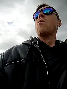 jefflatex45 online show from May 11, 4:04 pm