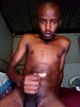 Snapshot of Maintee27 chatting on February 9, 6:17 am Maintee27 online show from February 9, 6:17 am