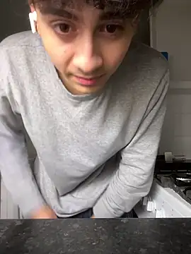 hungspanishtwink online show from February 16, 12:29 am