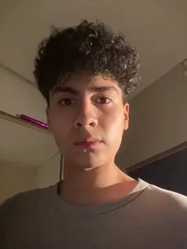 hungspanishtwink online show from February 17, 10:49 pm