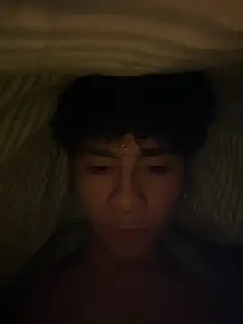 hungspanishtwink online show from April 3, 11:25 pm