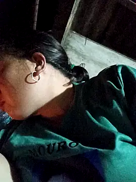 Snapshot of lux-angel chatting on February 5, 2:54 pm lux-angel online show from February 5, 2:54 pm