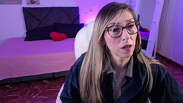 Scarlett 079 online show from May 9, 11:37 am