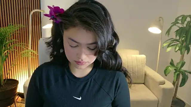 victoria   moon online show from May 15, 2:13 pm