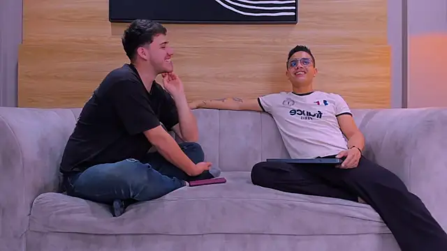 big  friends online show from January 10, 2:08 pm