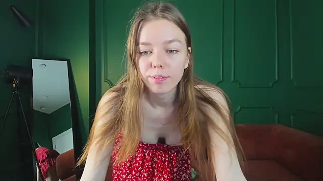 Tina Tayllor  online show from February 7, 5:49 pm