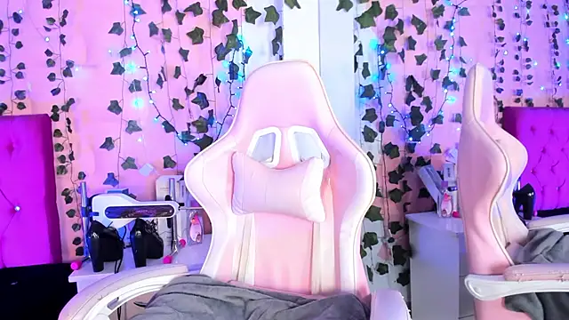 Natasha Nassty  online show from December 19, 5:47 am