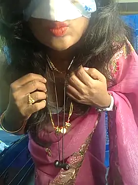 Preeti345 online show from March 19, 5:22 am