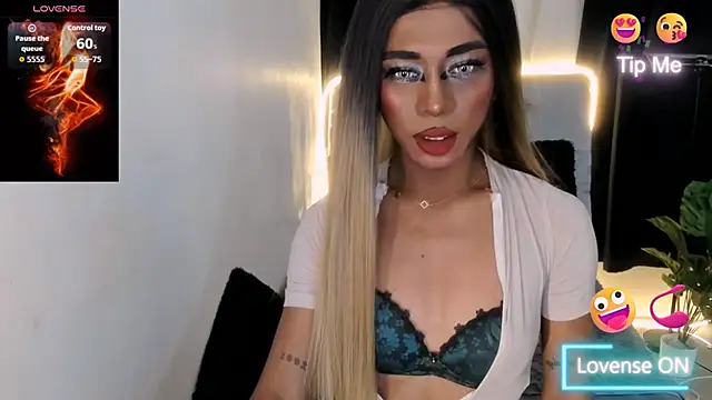 Snapshot of TsBlackHORSECOCKcalix chatting on March 18, 1:25 pm TsBlackHORSECOCKcalix online show from March 18, 1:25 pm