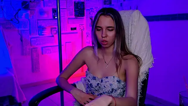 KimPorins online show from January 31, 7:45 pm