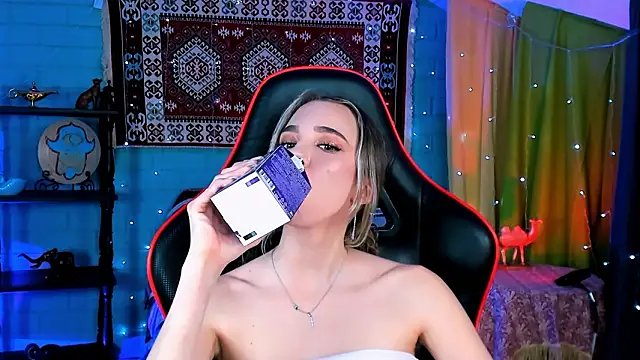 KimPorins online show from March 30, 12:28 pm