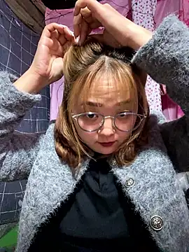 Snapshot of Samsam-006 chatting on January 11, 9:47 am Samsam-006 online show from January 11, 9:47 am