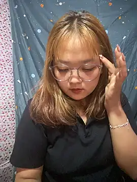 Snapshot of Samsam-006 chatting on February 18, 9:38 am Samsam-006 online show from February 18, 9:38 am