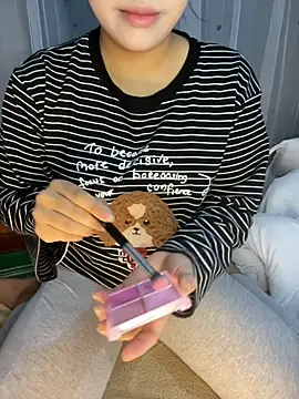 Snapshot of Nomi6868 chatting on December 5, 10:13 am Nomi6868 online show from December 5, 10:13 am