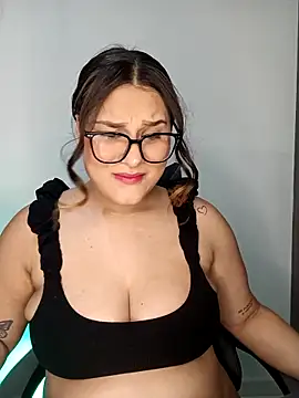 Valeriaa 21 online show from March 27, 2:50 am