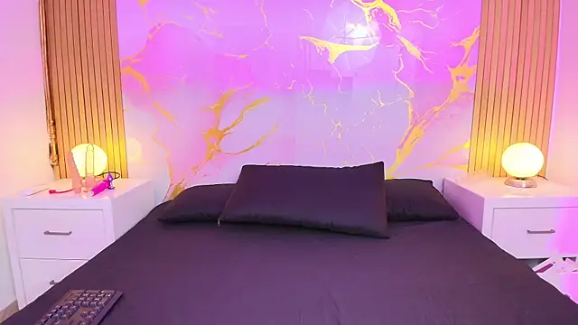 AprillRoss online show from January 14, 11:27 am