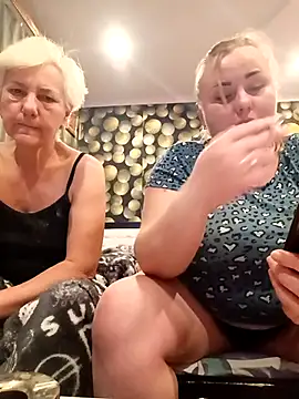 Snapshot of Ray_Thea chatting on January 15, 6:22 pm Ray Thea online show from January 15, 6:22 pm