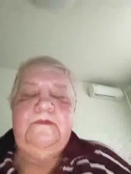 HapinessLovee online show from December 20, 7:59 am