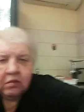 HapinessLovee online show from January 15, 11:04 am