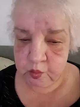 HapinessLovee online show from March 3, 9:48 am