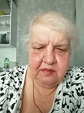 HapinessLovee online show from May 17, 11:17 am