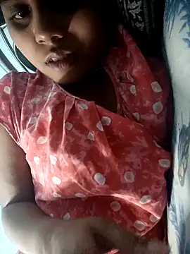 Snapshot of Miss__alone009 chatting on February 4, 7:20 pm Miss alone009 online show from February 4, 7:20 pm