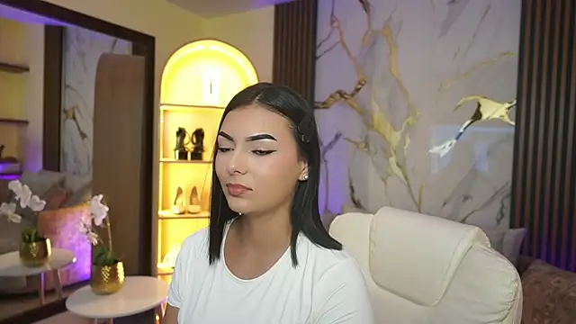 LiaWheeler online show from February 9, 7:07 pm