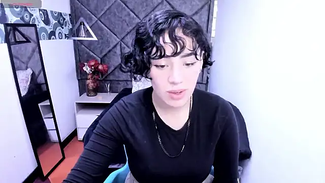 Kiara Fox   online show from January 16, 7:51 pm