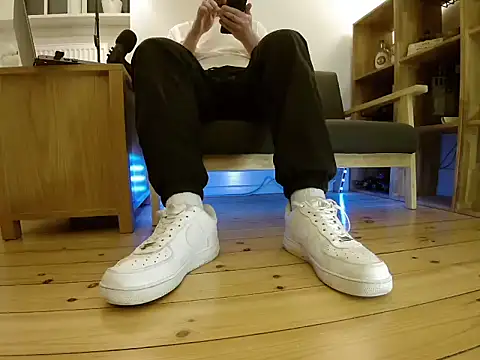 Snapshot of jonas_camboy chatting on February 5, 6:01 pm jonas camboy online show from February 5, 6:01 pm