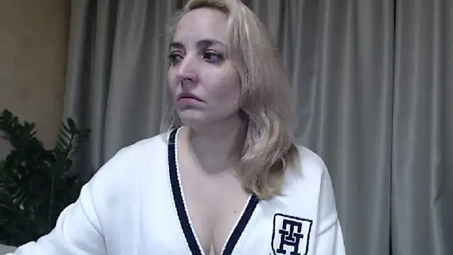 sweetpussy online show from November 27, 3:25 pm