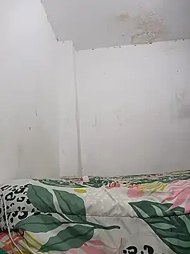 Snapshot of valenpaisita2123 chatting on January 12, 4:18 am valenpaisita2123 online show from January 12, 4:18 am