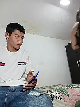 Snapshot of valenpaisita2123 chatting on January 19, 3:10 am valenpaisita2123 online show from January 19, 3:10 am