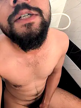 sexytomdev online show from May 18, 1:45 am