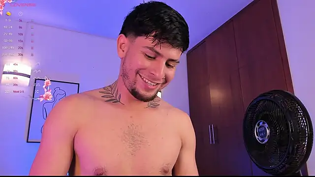 vaalentiino online show from February 14, 3:36 am