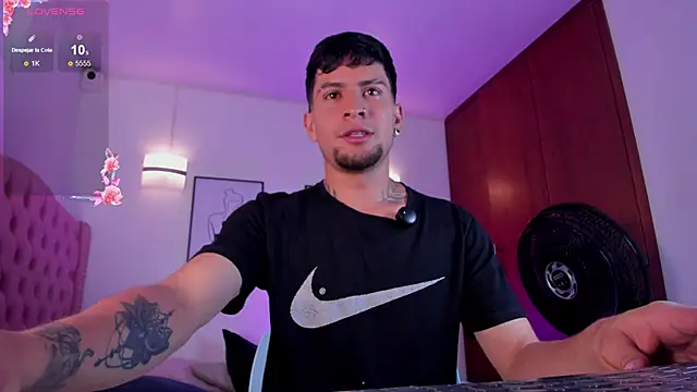 vaalentiino online show from March 6, 6:48 pm