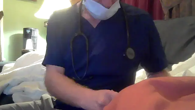 Snapshot of MeatDaddy38 chatting on January 8, 4:53 pm MeatDaddy38 online show from January 8, 4:53 pm