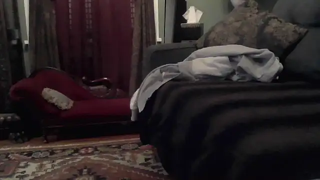 Snapshot of MeatDaddy38 chatting on January 13, 10:37 pm MeatDaddy38 online show from January 13, 10:37 pm